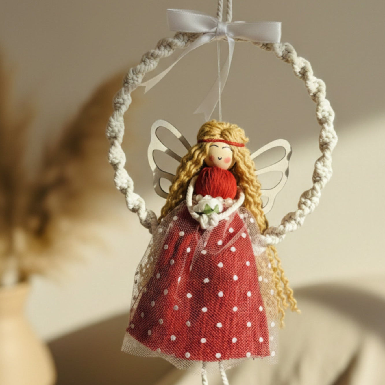 Kreative Geschenkidee für Mädchen – Makramee-Schutzengel.
